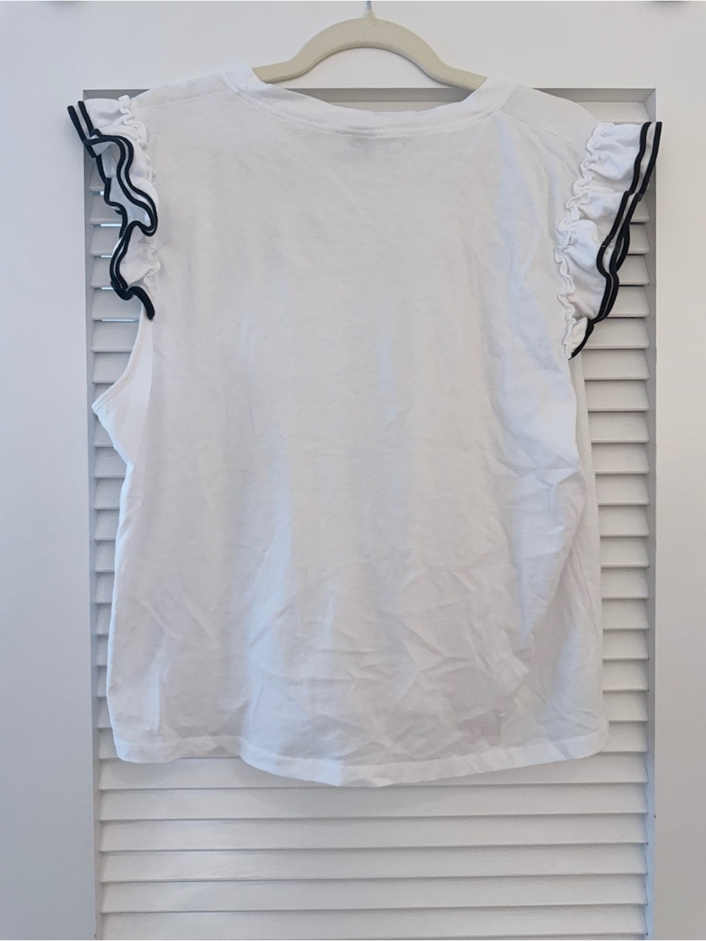 KULE Kiki Ruffle Sleeve Tank Top: 20.5” ptp; Navy & White Crewneck, worn once - Picture 4 of 6